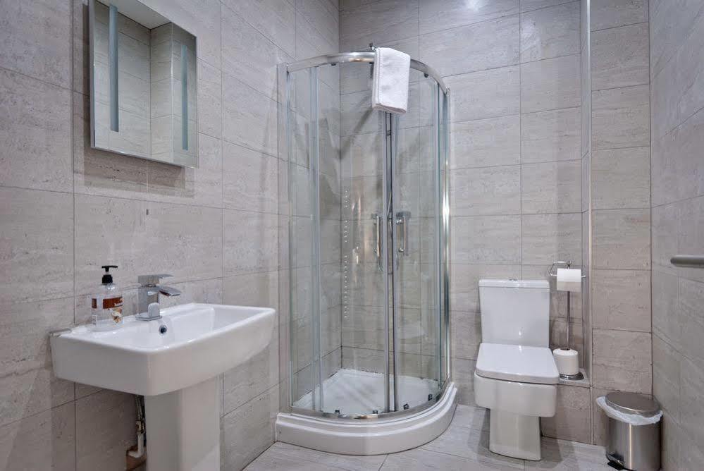 Hotel Ware Apart - Slater Street 4*